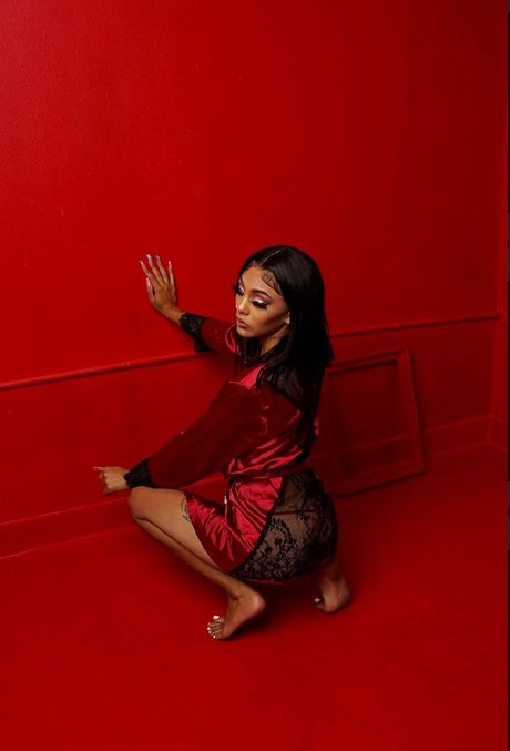 Sexy lit foreign pornstar sexy galleries