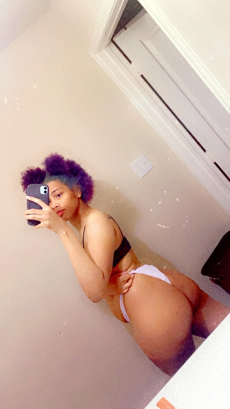 Lightskingurl_ pornstar naked image