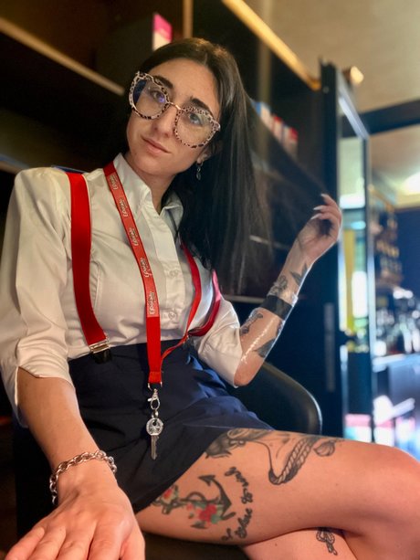 Scarlett Model star sexy image