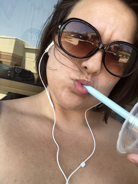 Peachyv113 pornstar sexy pic