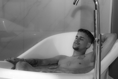 Guigo Valentim porn model photos