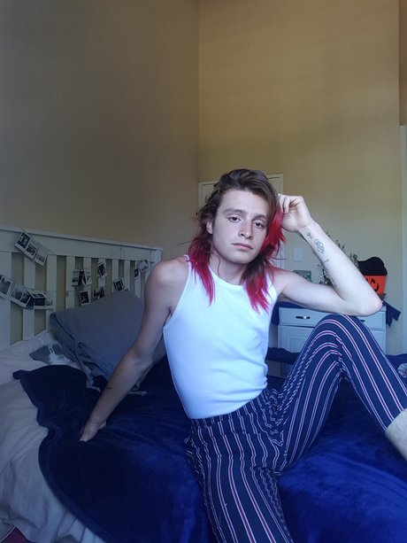 Victor Leil nice actress photos