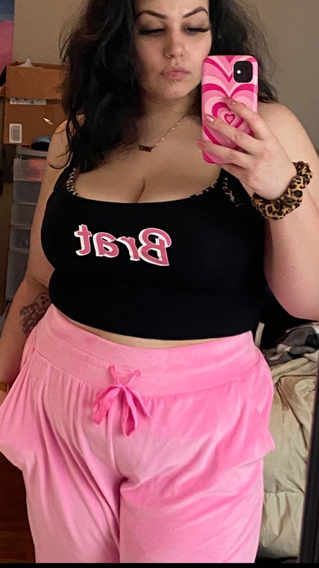 _her_ high quality model photo