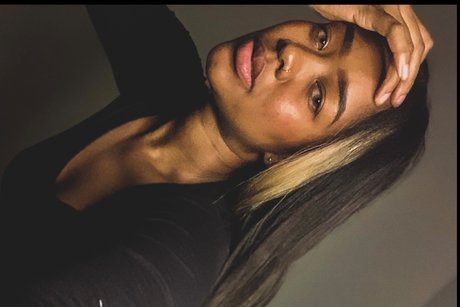 EbanoQueen pornstar beautiful image