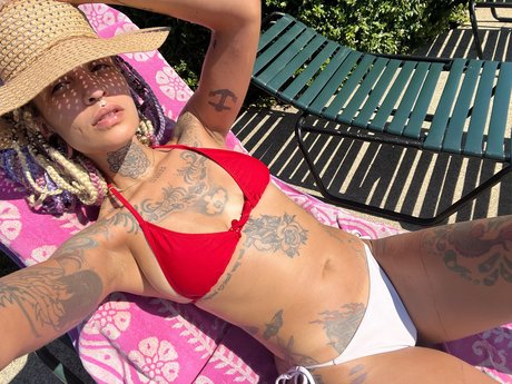 SunnieRae beautiful model gallery