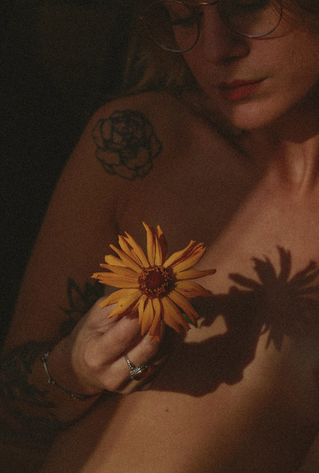 Lalhow666 sex model archive