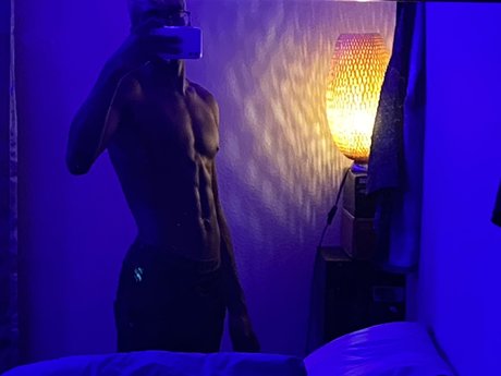 Quisee_ model art photo