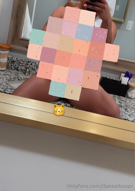 Hoopz model beautiful galleries