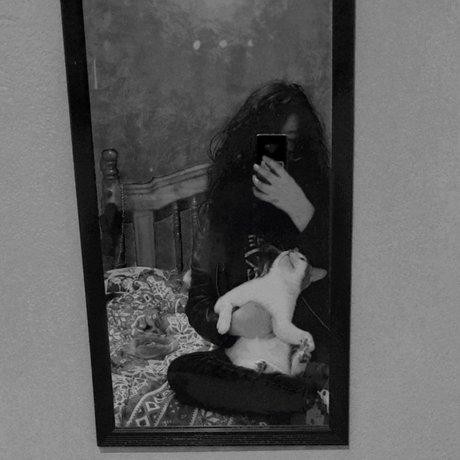 Deni Hern model adult image