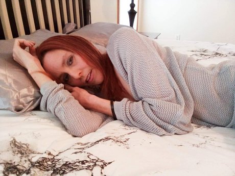 Lily Legend model nudes images