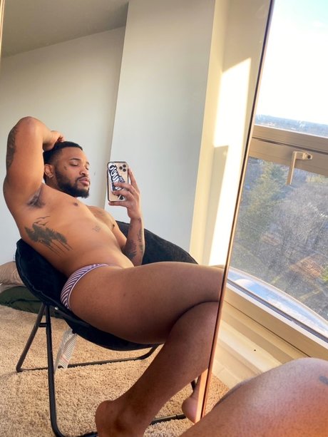 KAYISIAH_ perfect pornstar image