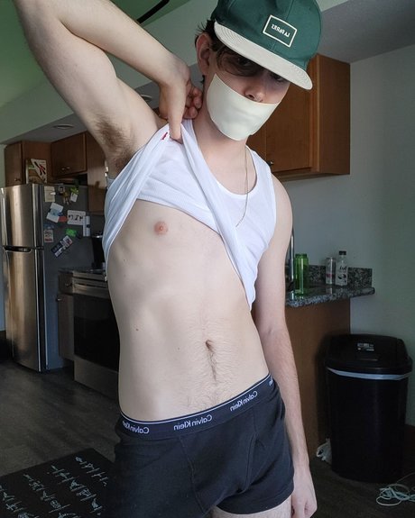 Twinksagger model nice pics