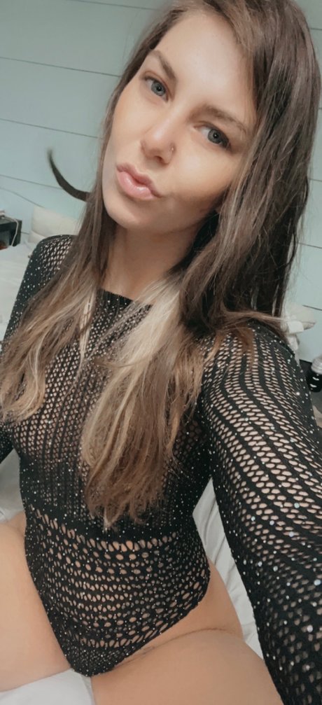 blueeyedcutiewithabooty sex actress pic