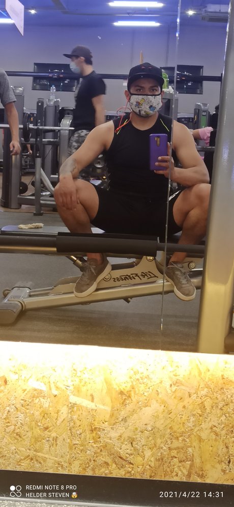 Helder Steven Valencia Gutierrez star exclusive image