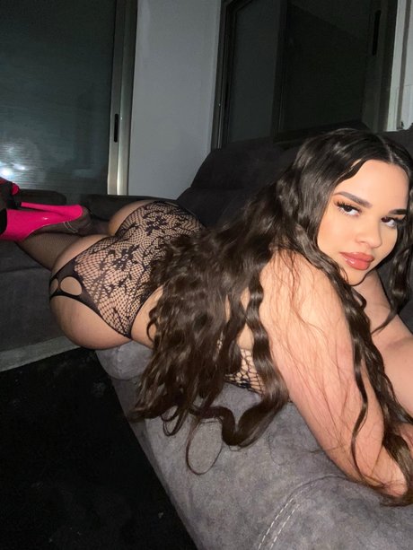 Curvyex ticaa pornstar erotic pics