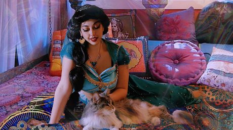 Cat Queen model nude image