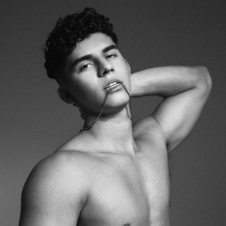 Phegyz model high quality picture