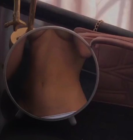 Rayna pornographic model image