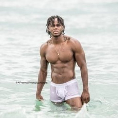 Twhy perfect actress image