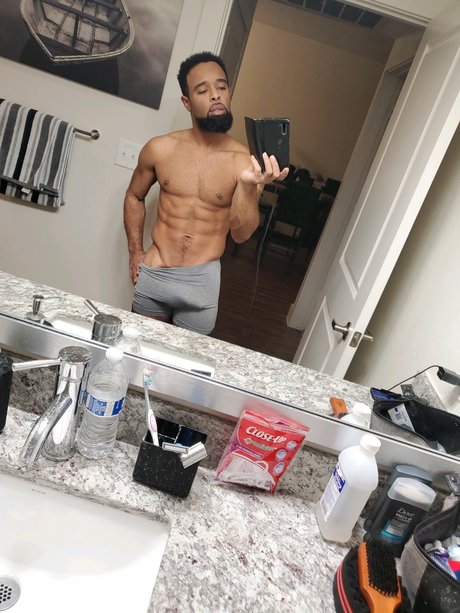 Ty Reed pornstar nude photo