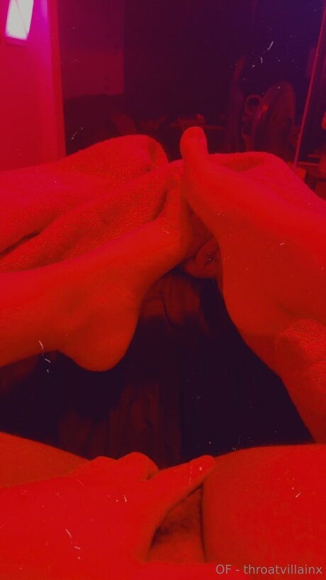 THROAT VILLAIN perfect pornstar img