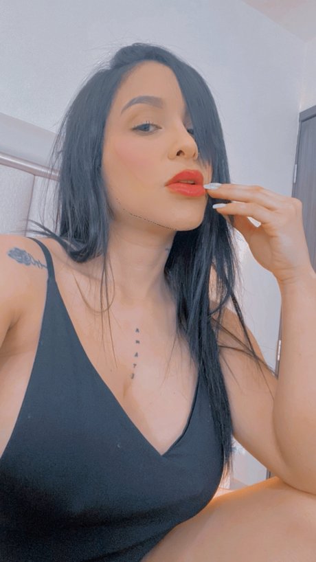 EnverlynMorales porn model pics