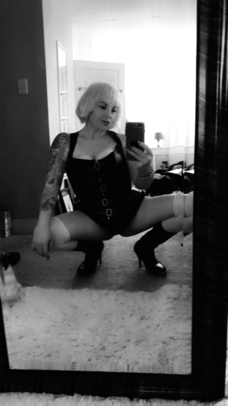 Kinky Courtesan Free_ naked pornstar galleries