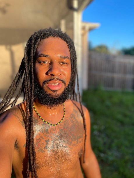 Gyal Dem Shugga star high quality photos