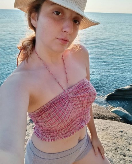 mom daughter onlyfans free picture