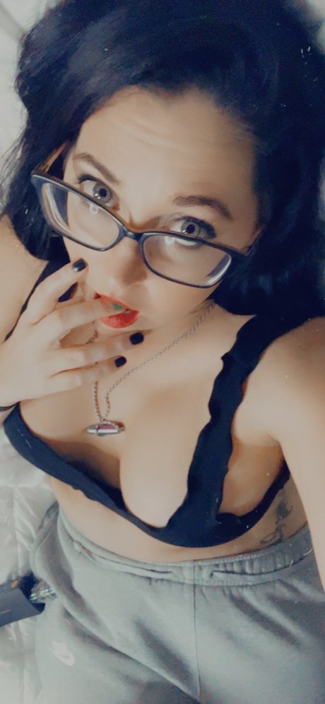 Toxic Gypsy hot pornstar pic