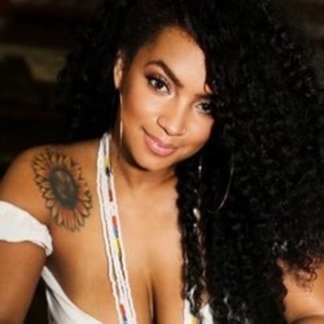 seidylanina exclusive star image