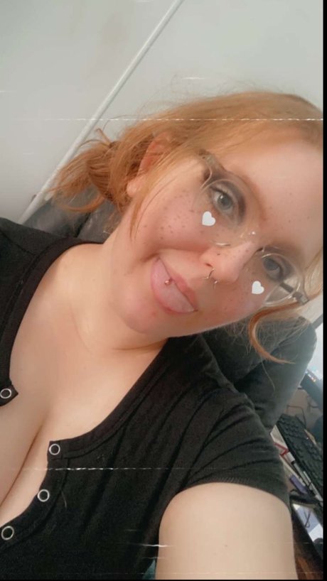 Ginger Snatch naked actress photos