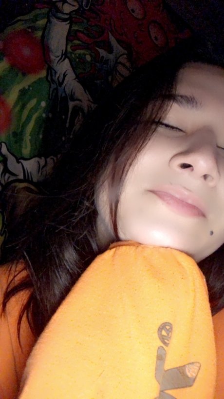 allie exclusive star photos