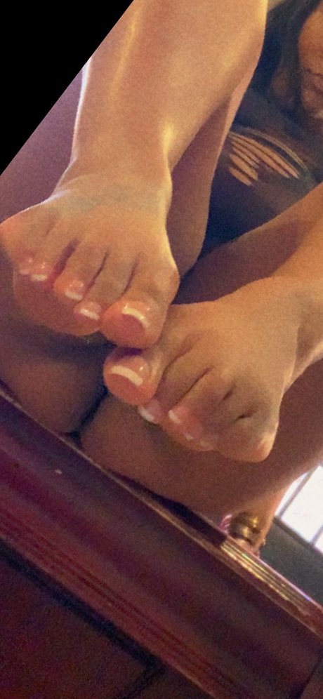 Tina Rae_ hot actress pics