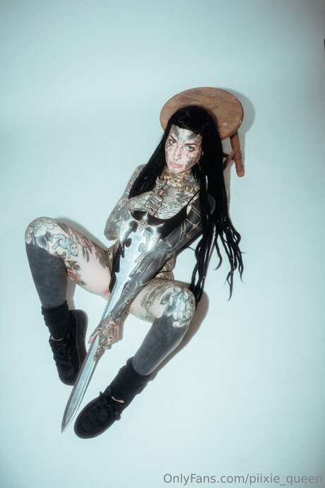 Piixiequeen pornographic star pic