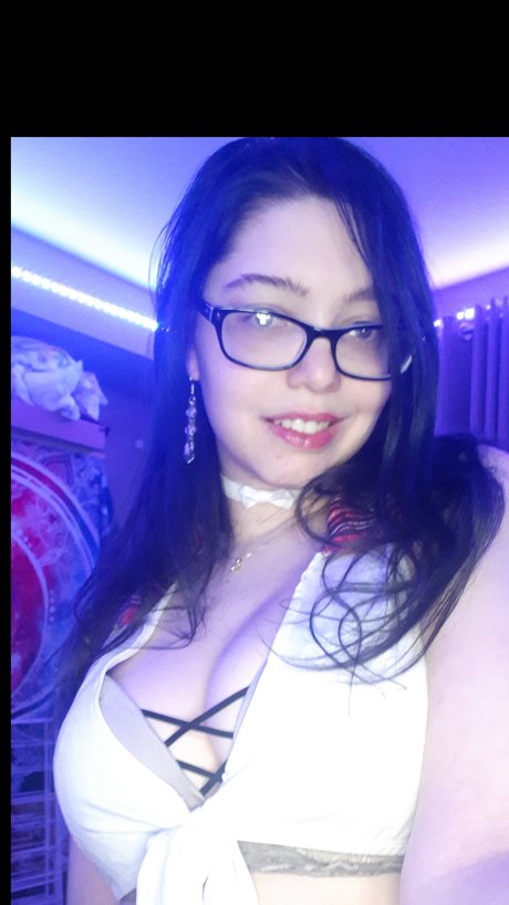 TitaniaXScarlet model sexy picture