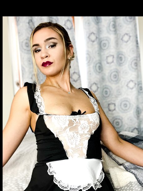 Lucie Rose_ top star pictures