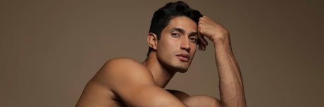 TOPCESAR model sexy img
