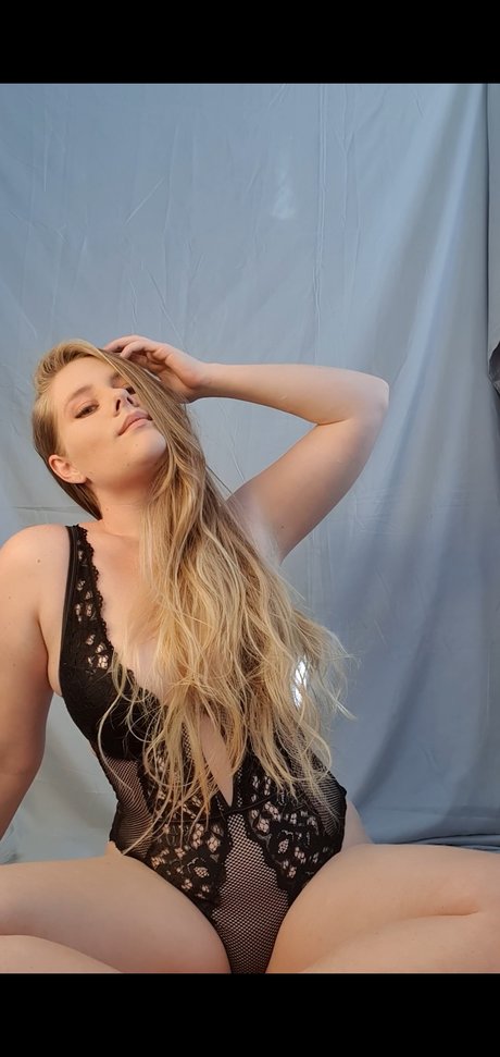 UndressedCeleste naked pornstar gallery