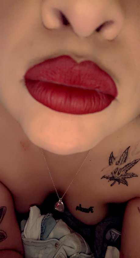 beautiful princess model high quality pics