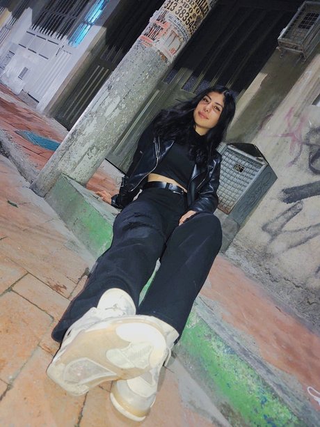 Danielaaa hd actress photo