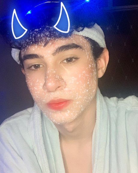 ArthurrNazz star pornographic pic