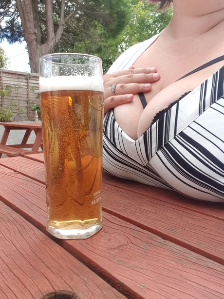 _volumptuousKim_ pornstar sexy photo