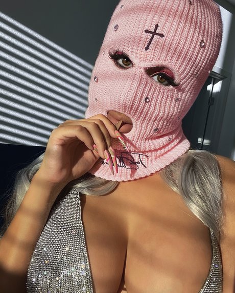 The Ski Mask Queen high quality model photos