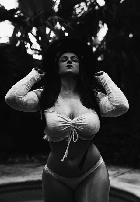 beach nude onlyfans porno archive