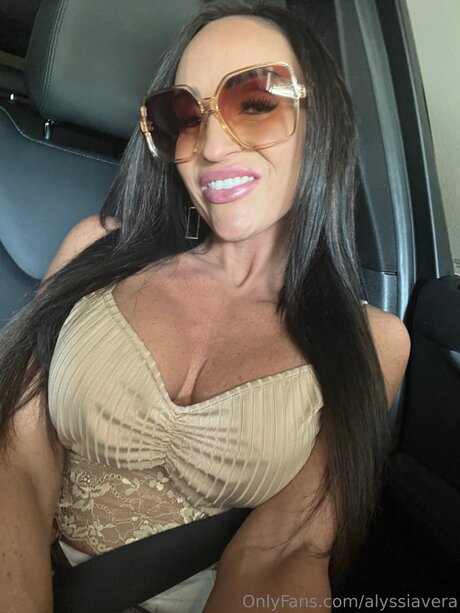 big ass lingerie onlyfans exclusive pics