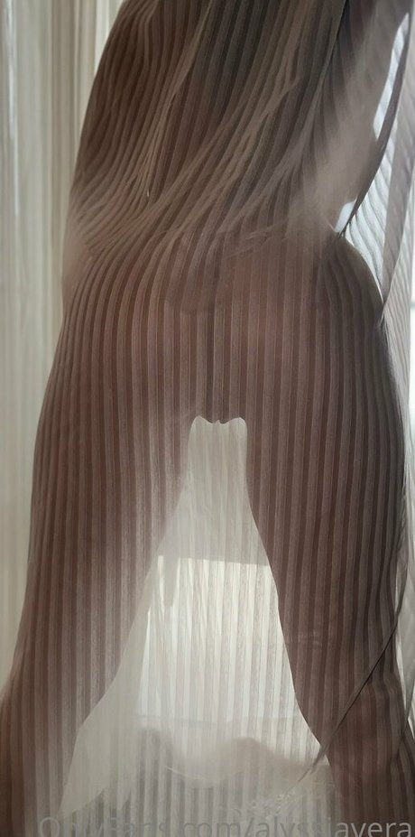 alyssia vera model adult gallery