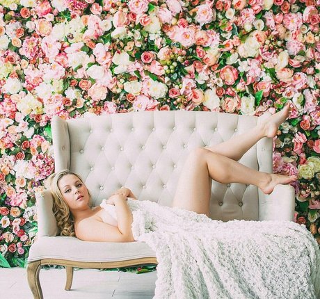 Holly Garner pornstar sex img