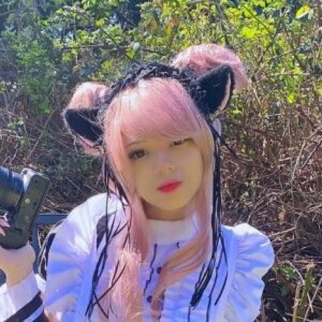 Evie Rain art star photo