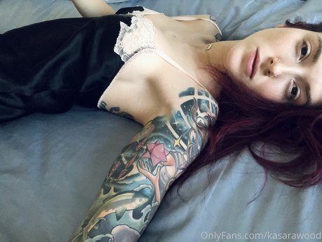 Kasara Wood pornstar pics